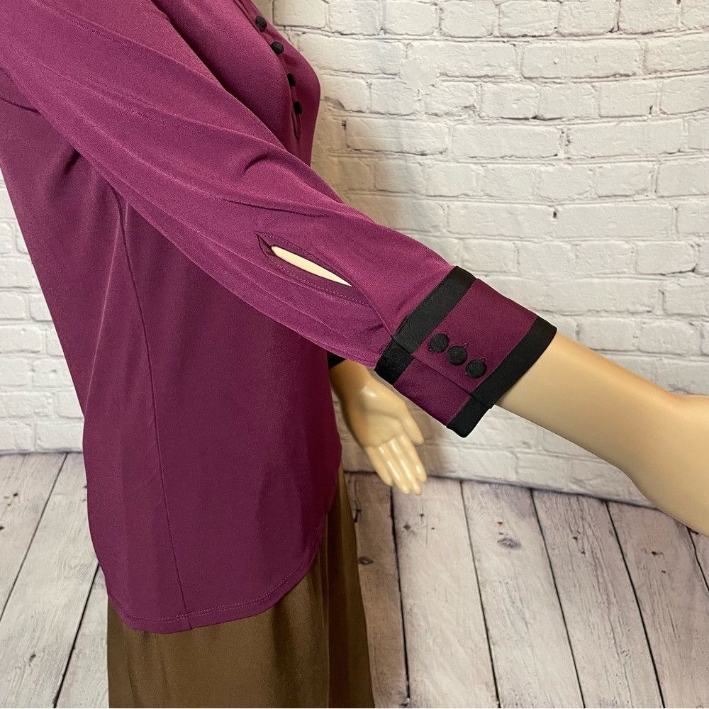 Karl Lagerfeld NWT New KARL LAGERFELD Splitneck Long Sleeve Button Purple Size XXS / US 00 / IT 34 - 8 Thumbnail