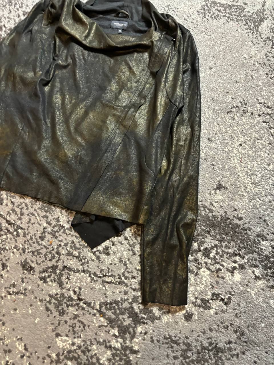 Vintage Vintage Y2K Dark Good Skin Asymmetrical Owens Style Hoodie Size US S / EU 44-46 / 1 - 8 Thumbnail