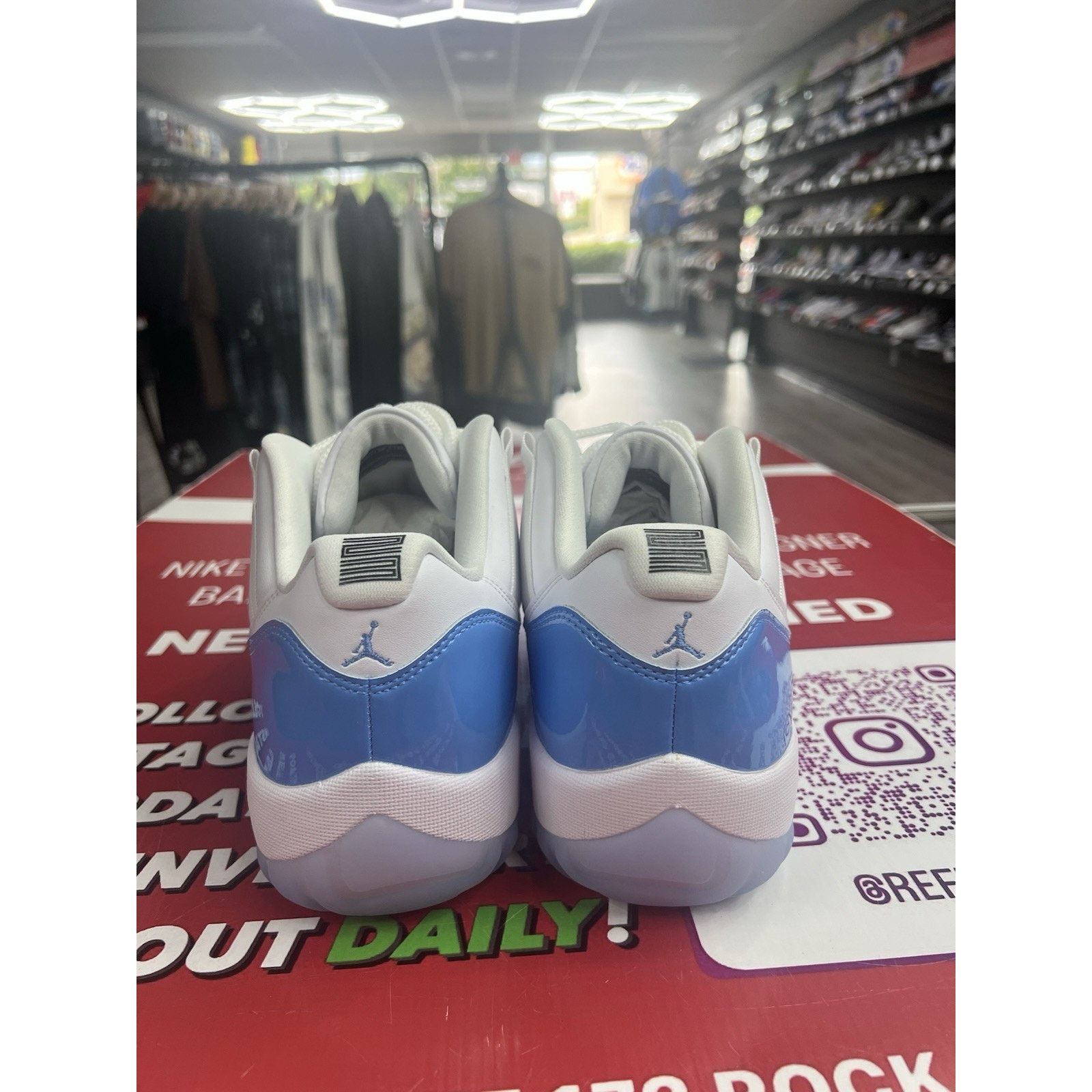 Jordan Brand Air Jordan 11 Low University Blue 2026 Size 13 FV5104-100 Size US 13 / EU 46 - 5 Thumbnail