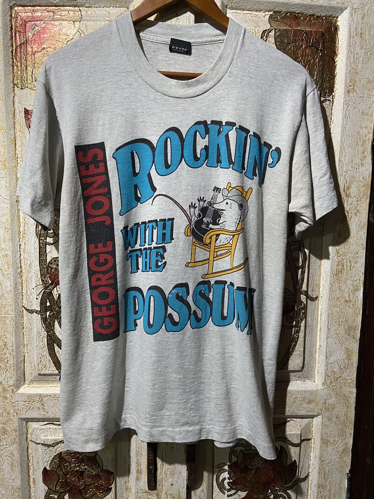 Vintage Vintage George jones rockin’ chair gray t-shirt size L Size US L / EU 52-54 / 3 - 1 Thumbnail