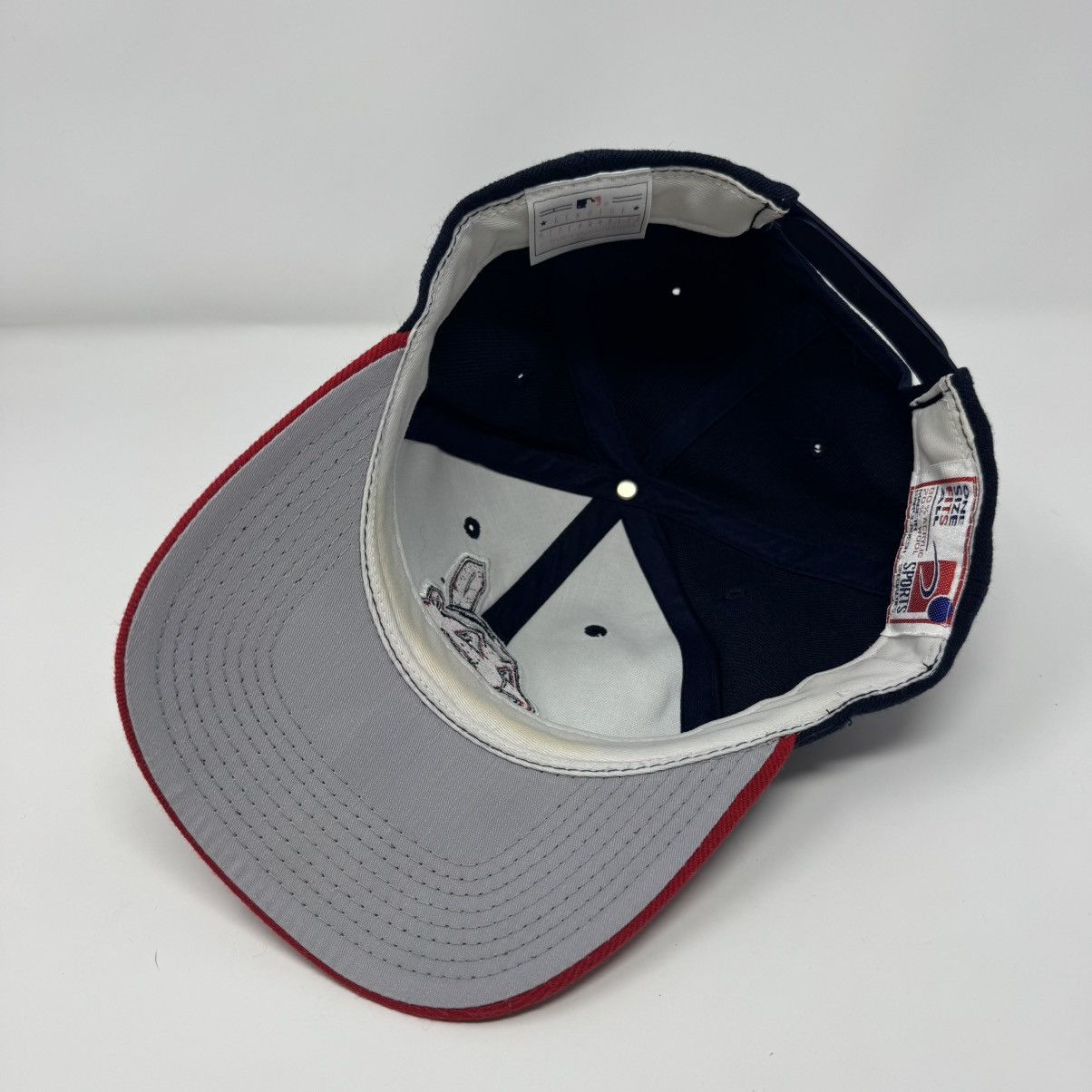 MLB Vintage Sports Specialties Cleveland Indians Chief Wahoo Hat Size ONE SIZE - 6 Thumbnail
