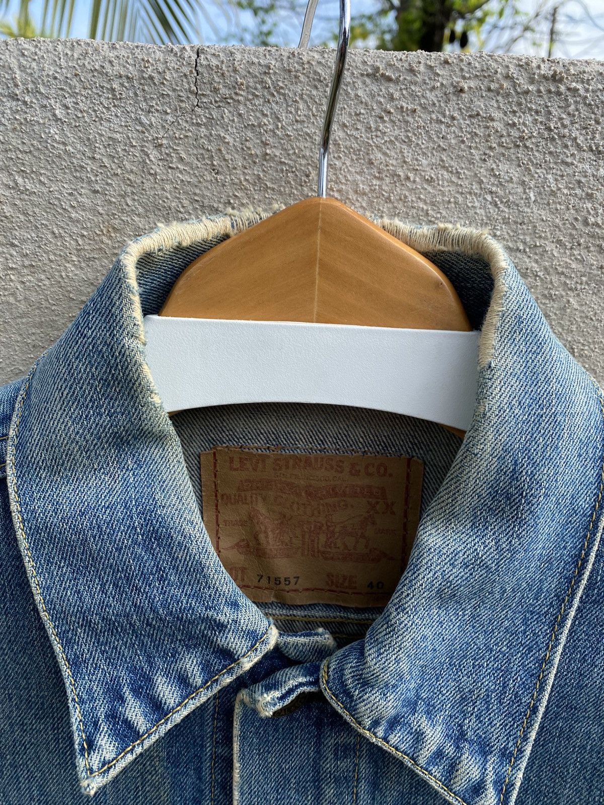Levi's × Levi's Vintage Clothing × Vintage size 40 vintage levi's trucker big E denim jacket distressed Size US M / EU 48-50 / 2 - 5 Thumbnail