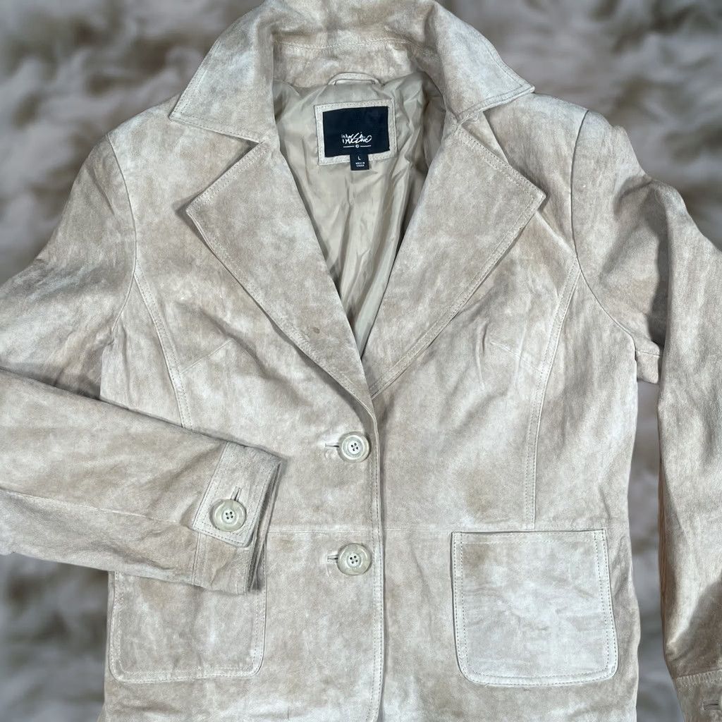 Mossimo VINTAGE Mossimo Blazer Jacket Womens L Beige Genuine Suede Leather Lined Shirt Size L / US 10 / IT 46 - 1 Thumbnail