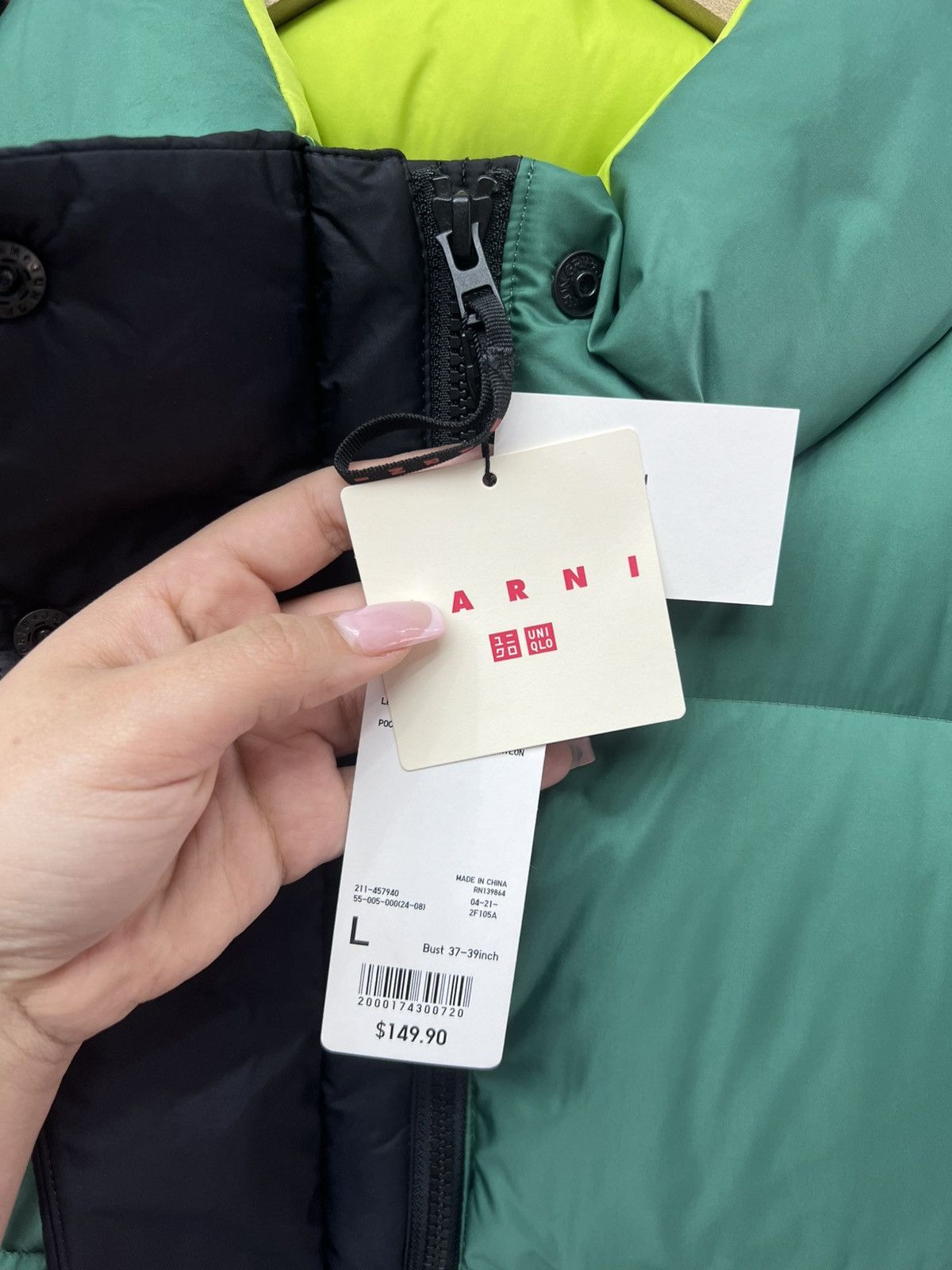 Uniqlo Uniqlo x Marni Oversized Down Green Vest Size US L / EU 52-54 / 3 - 6 Thumbnail