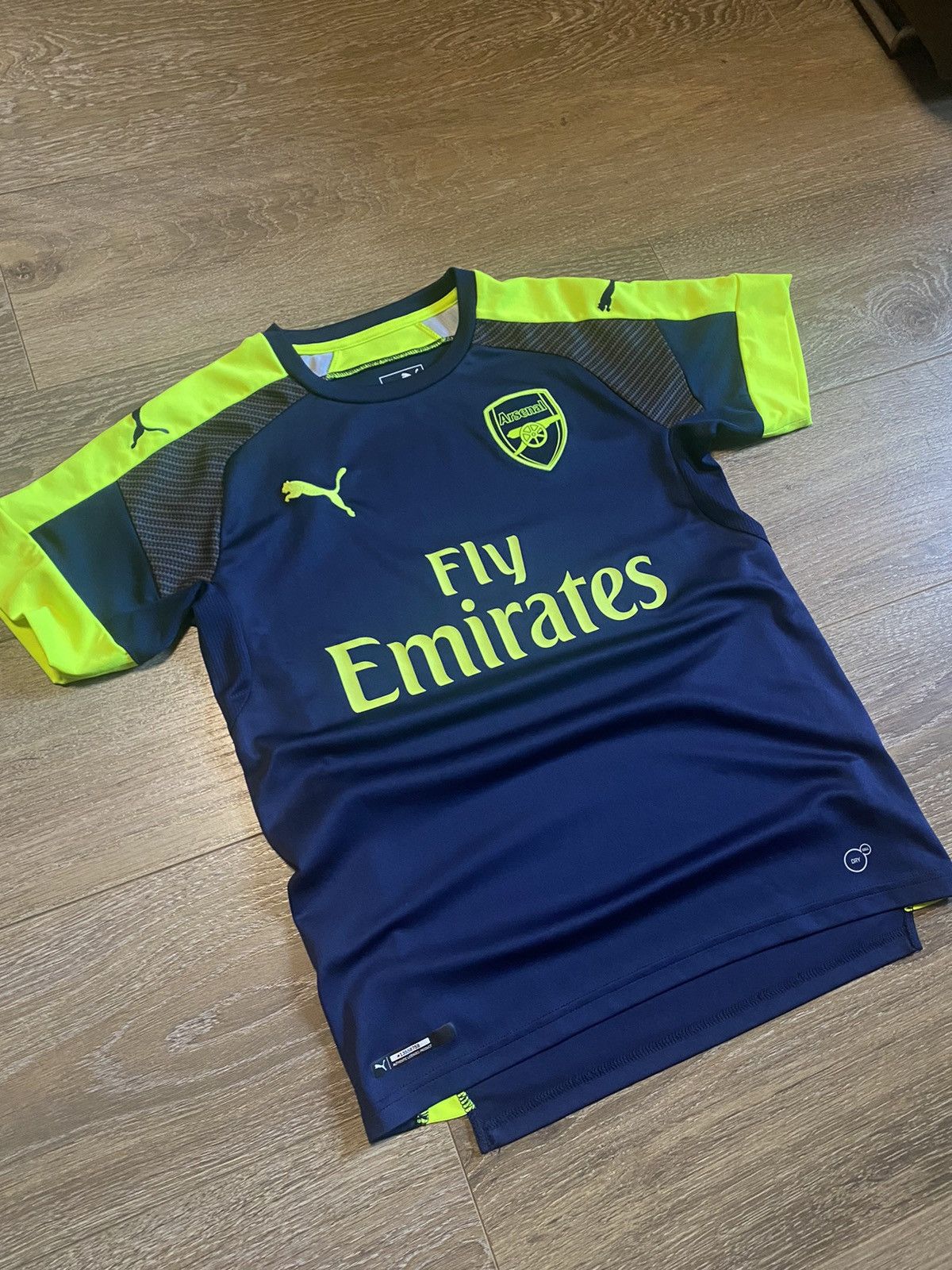 Puma Vintage Arsenal FC Puma Soccer Kids Jersey Size XL Size US XL / EU 56 / 4 - 2 Thumbnail