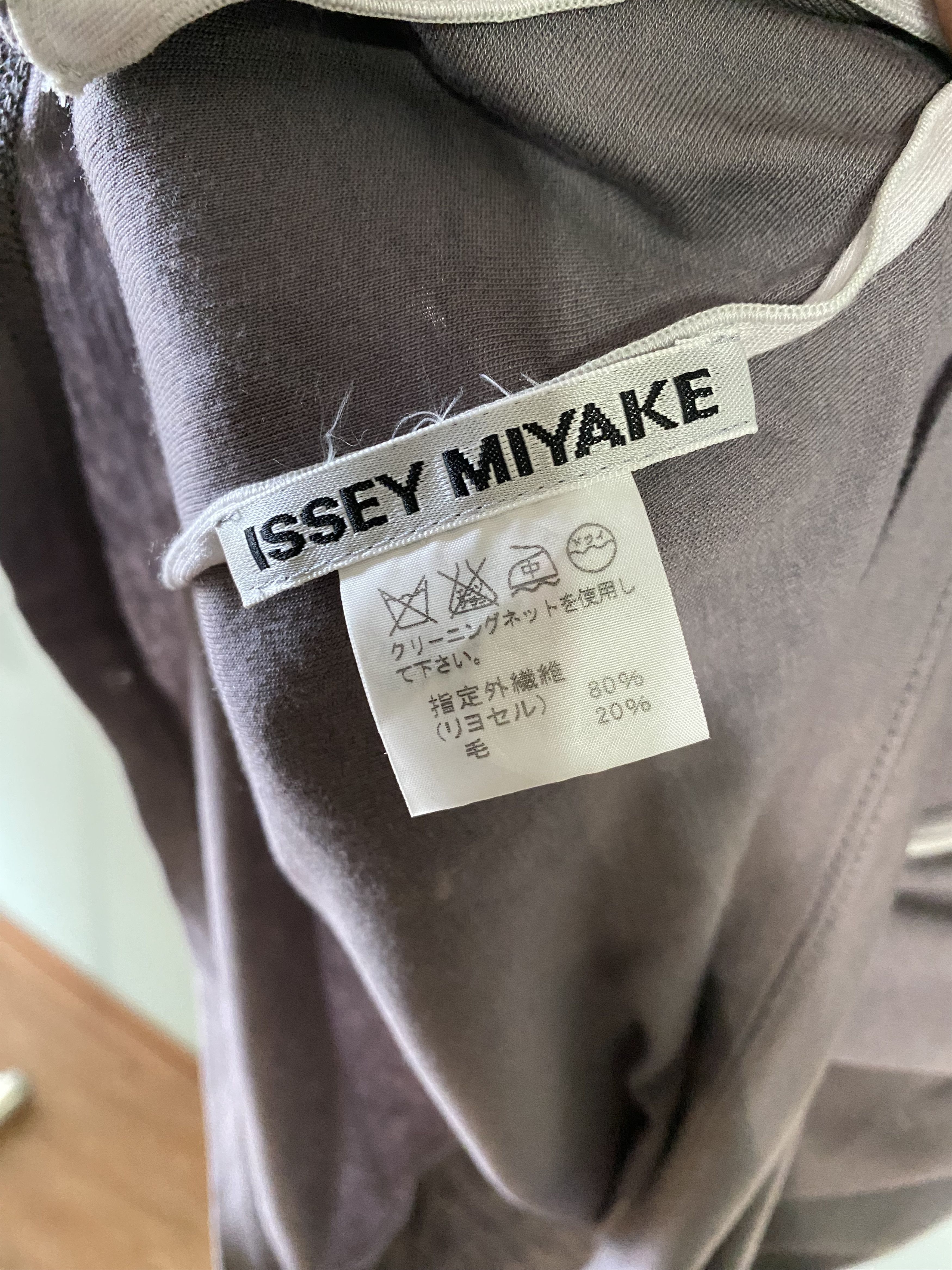 Issey Miyake asymmetric l/s tee Size M / US 6-8 / IT 42-44 - 6 Thumbnail
