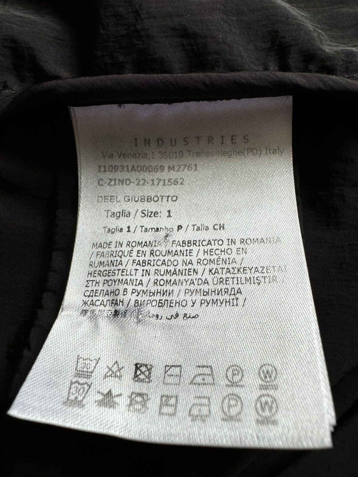 MONCLER ladies jacket SIZE 1 real TAPE MEASUREMENTS IN PHOTO