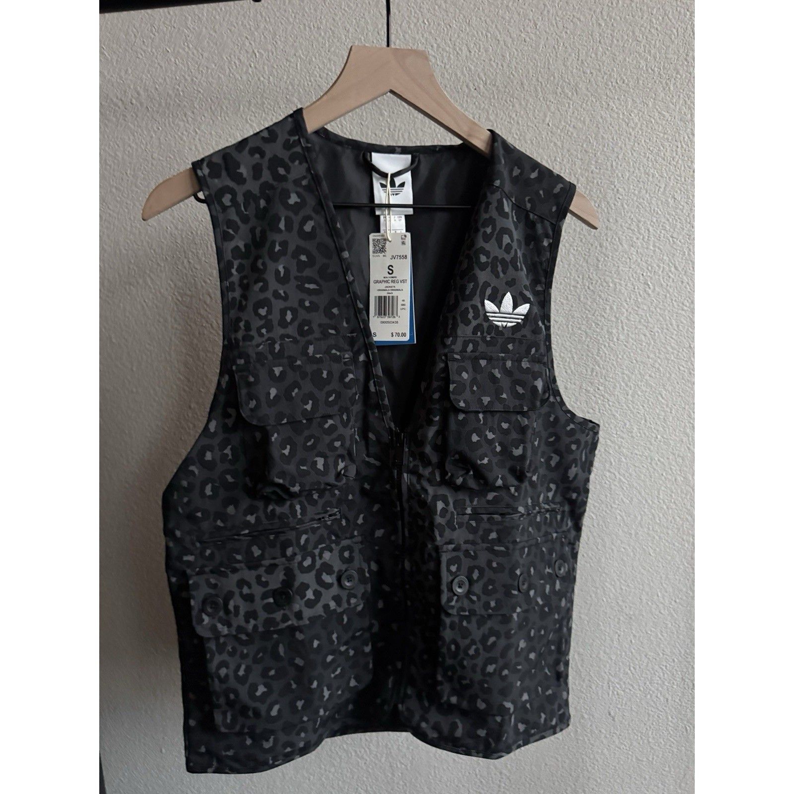Adidas Small Adidas Utility Black Leopard Print Vest Jacket Size US S / EU 44-46 / 1 - 1 Thumbnail