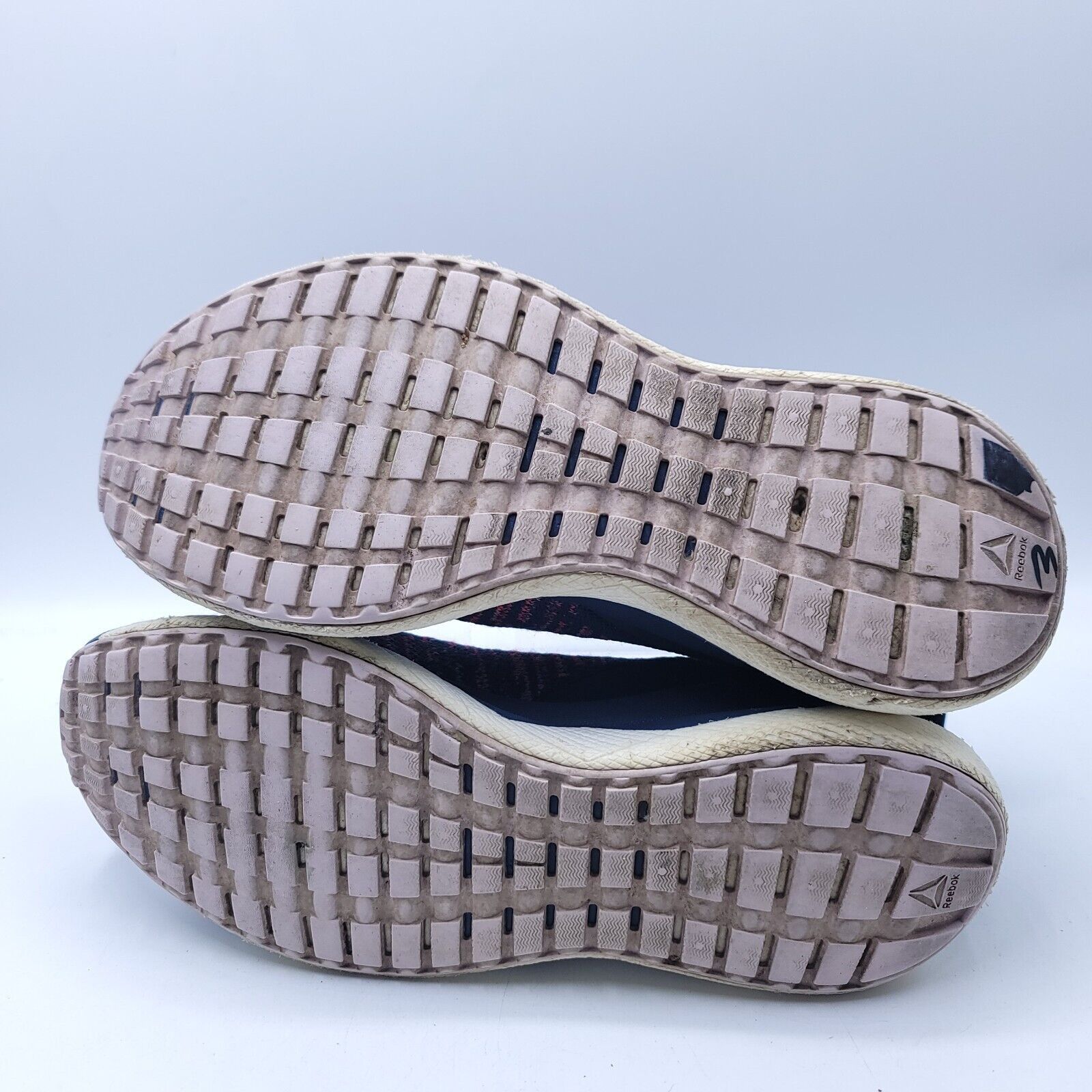 Reebok Reebok Floatride RS Run Ultraknit Shoe Womens Size 7 CM8755 Size US 7 / IT 37 - 7 Thumbnail