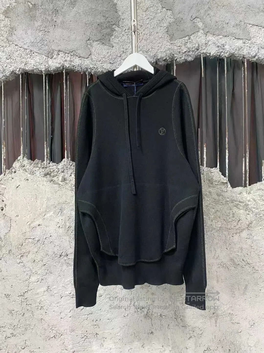 Louis Vuitton Louis Vuitton Black Wool Hoodie Size L. Size US L / EU 52-54 / 3 - 1 Thumbnail