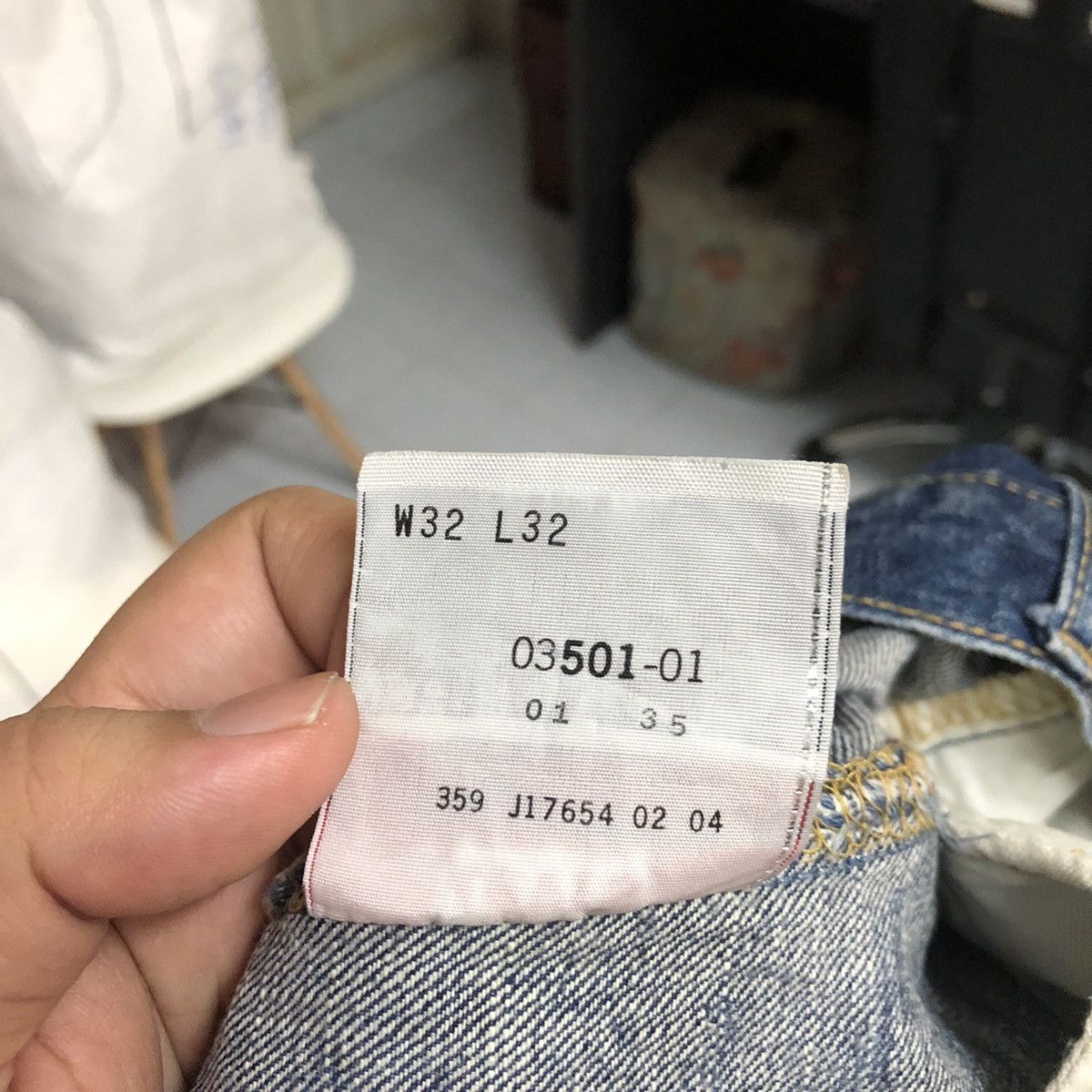 Levi's DL Levis 501 Blue ripped Distressed Denim Pants #C144 Size US 32 / EU 48 - 24 Thumbnail