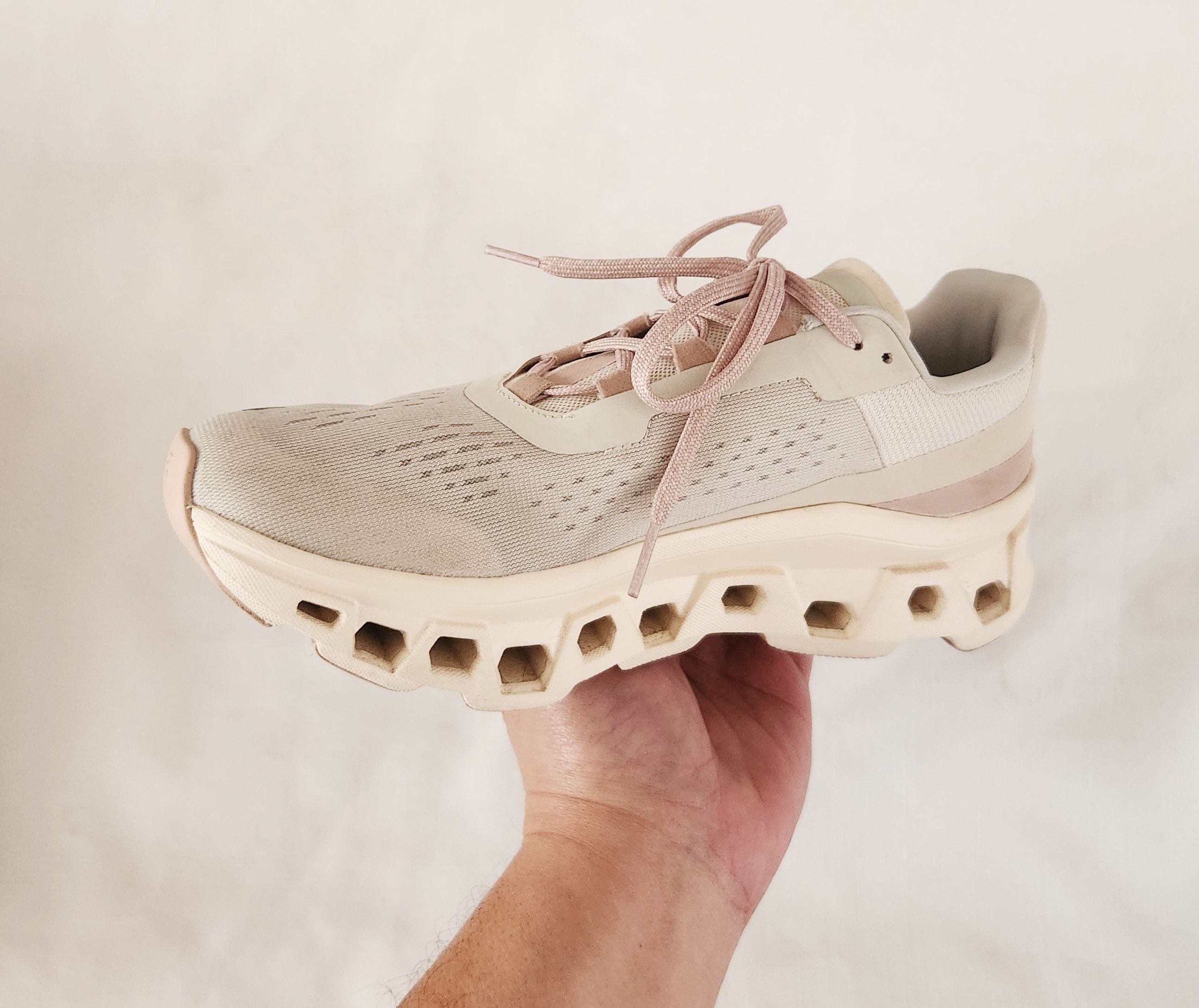 On On Running Women's Cloudmonster Shoes Moon Fawn pink SZ 9 Size US 9 / IT 39 - 3 Thumbnail