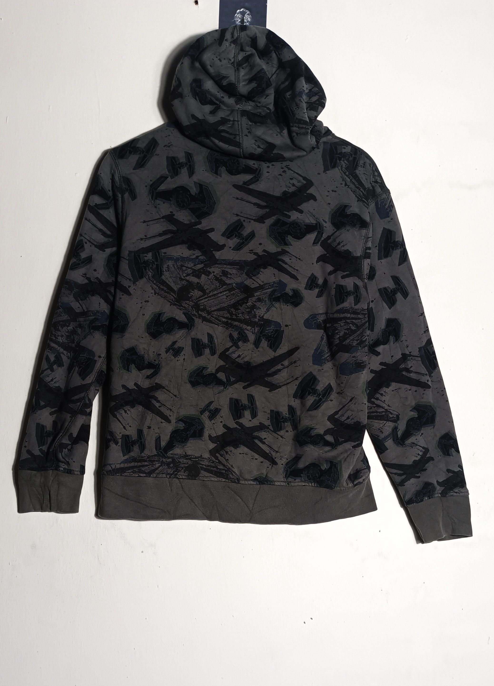 Gap × Star Wars Rare🔥🔥GAP collaboration STAR WARS Size US M / EU 48-50 / 2 - 2 Thumbnail