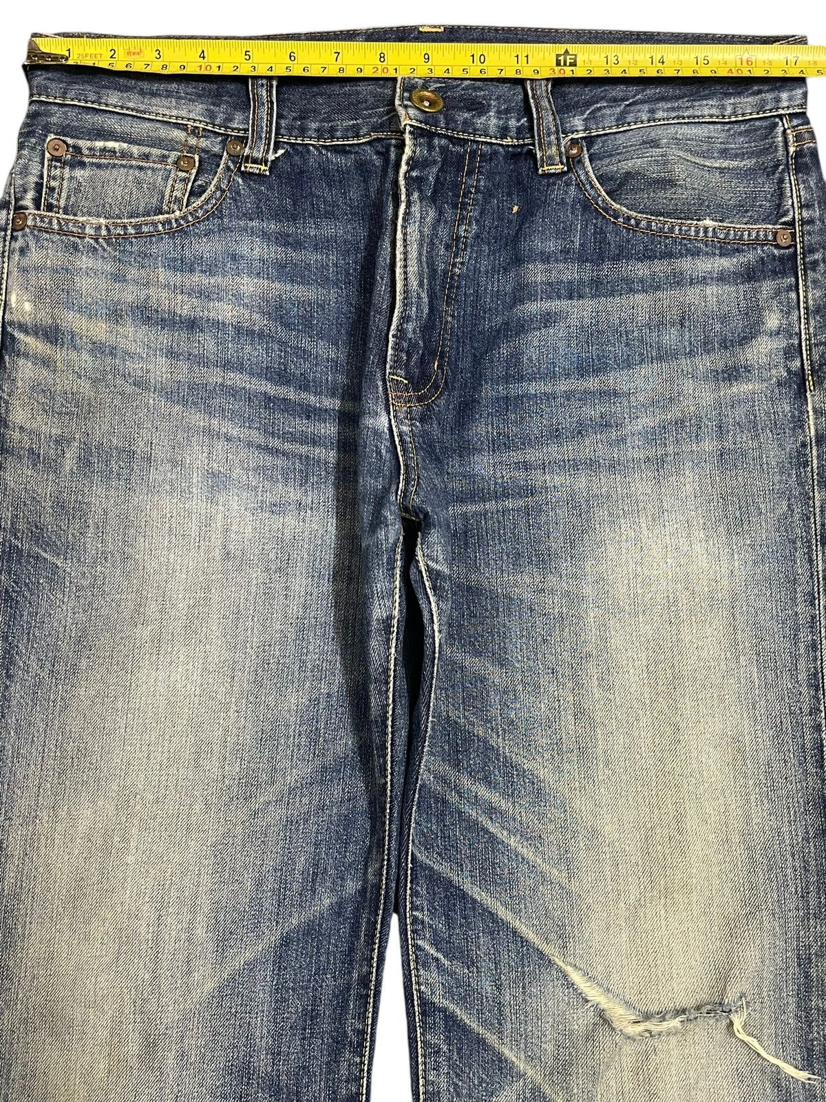 Uniqlo Vintage Japanese Uniqlo Blue Faded Wash Distress Style Jeans Size US 34 / EU 50 - 12 Thumbnail