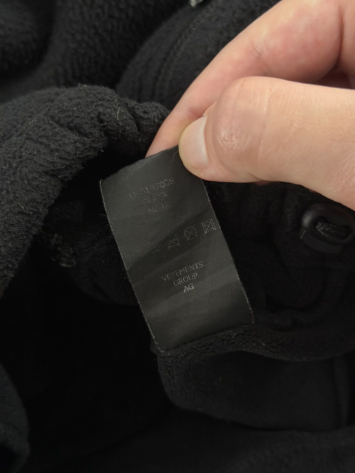 Vetements *RARE* Vetements SS19 Black Gimp Mask Bullet Fleece Hoodie Size US L / EU 52-54 / 3 - 21 Thumbnail