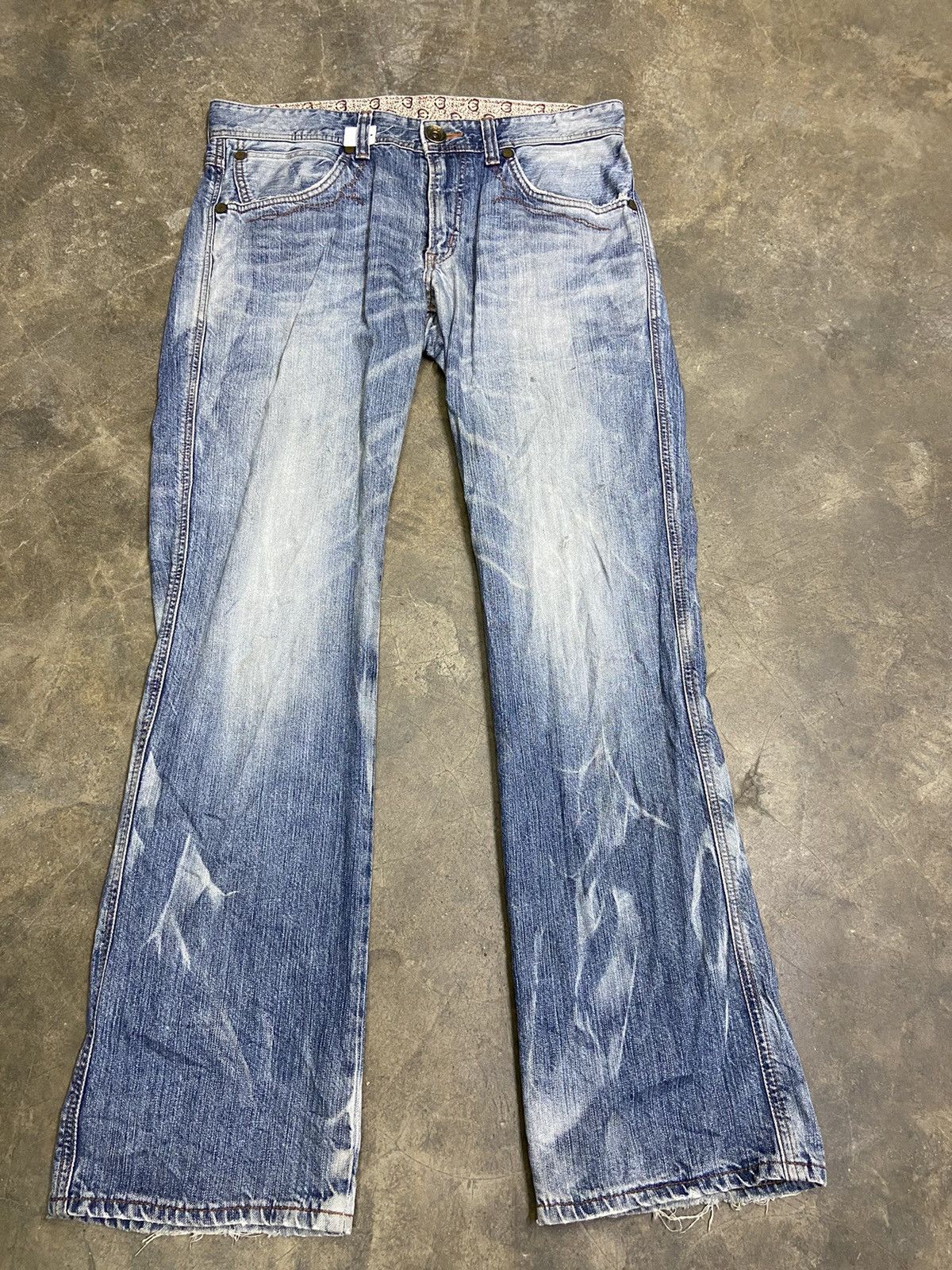 Vtg Edwin Jeans Blue Trip flare Street fashion distressed