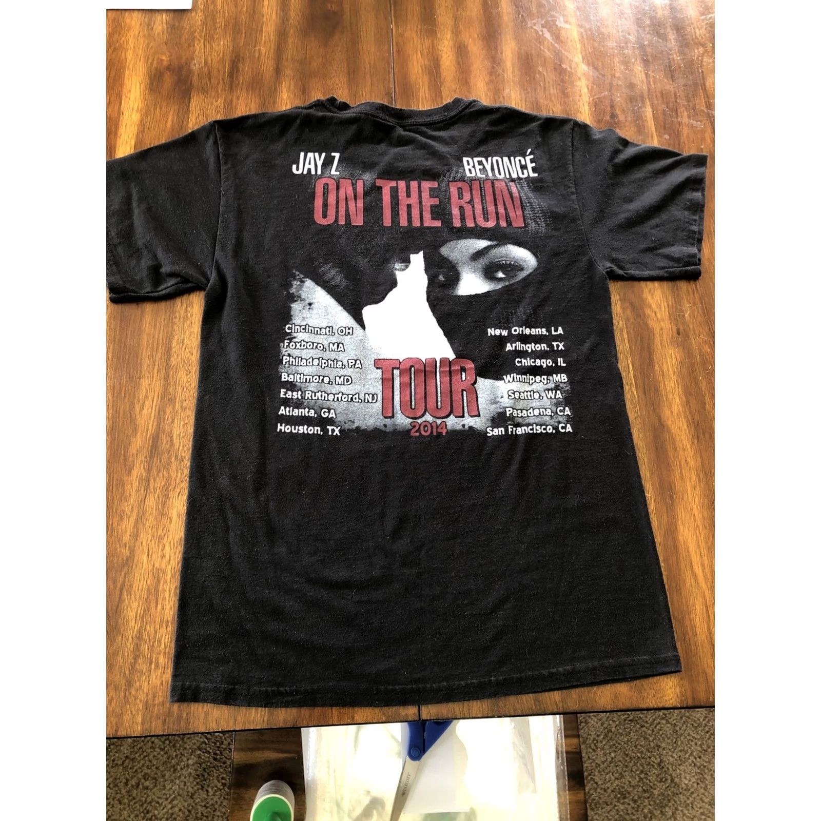 Doublet Jay Z Beyonce On The Run Tour 2014 Double Sided T-Shirt Black Cotton Rap Tee Men Medium Size US S / EU 44-46 / 1 - 5 Thumbnail