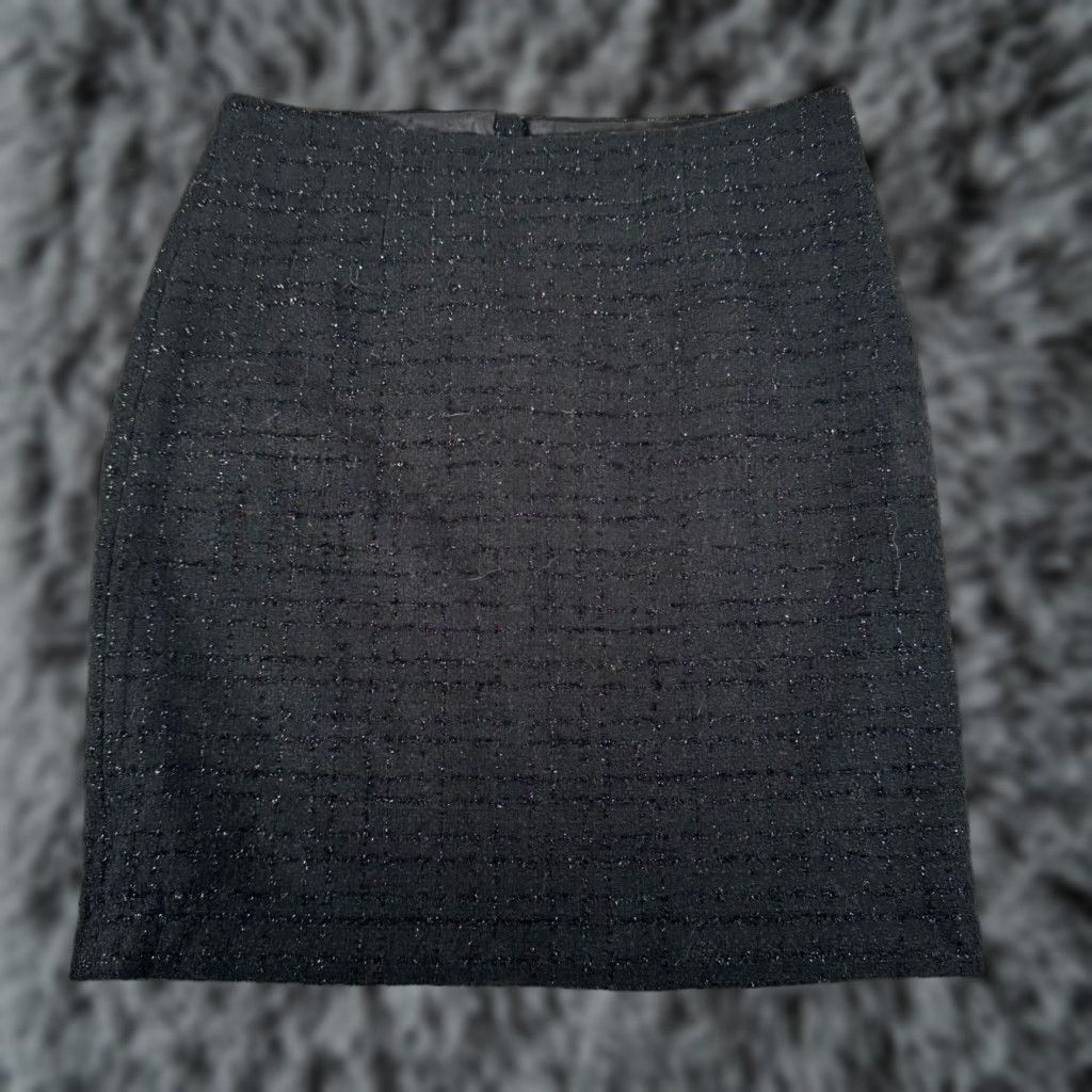 Laundry by Shelli Segal Laundry by Shelli Segal Skirt Size 6 Black Tweed Lined Pencil Knee Length Sparkly Textured Party Business Casual Size 28" / US 6 / IT 42 - 1 Thumbnail
