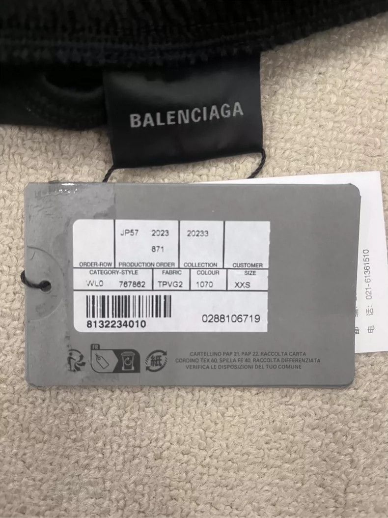 Balenciaga Balenciaga Manchester United Lion Logo Shorts-2505 Size US 30 / EU 46 - 5 Thumbnail