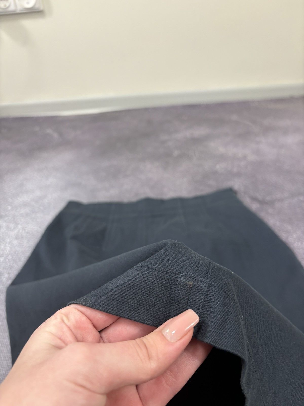 Iceberg Vintage Iceberg Women’s Navy Classic Luxury Midi Skirt Size 28" / US 6 / IT 42 - 13 Thumbnail