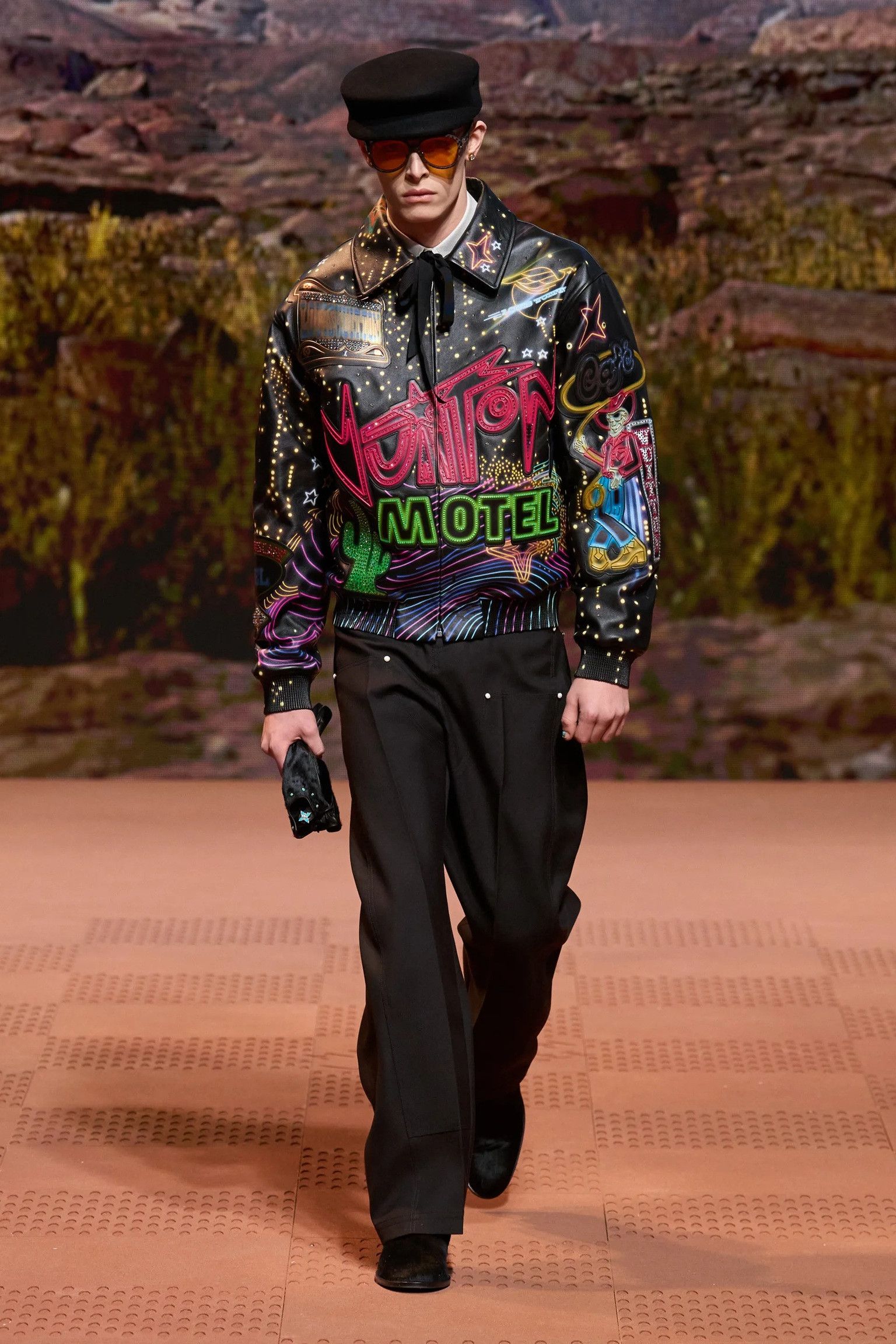 Louis Vuitton Louis Vuitton - Pharell Williams - F/W 24 - Rodeo Tee Size US S / EU 44-46 / 1 - 2 Thumbnail