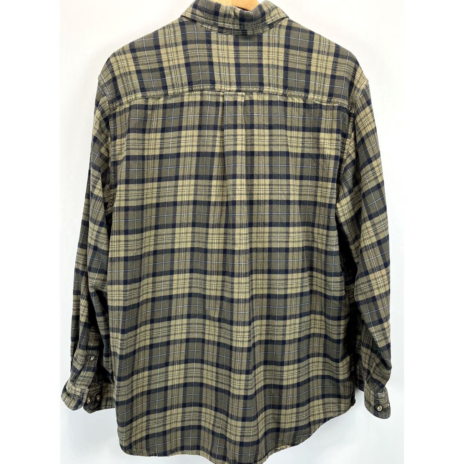 Carhartt Carhartt Shirt Men Large Olive Plaid Flannel Button-Up Workwear Button-Down Long Sleeve Pockets Casual Cavort Outdoors Rugged Gorp Core Size US L / EU 52-54 / 3 - 2 Thumbnail