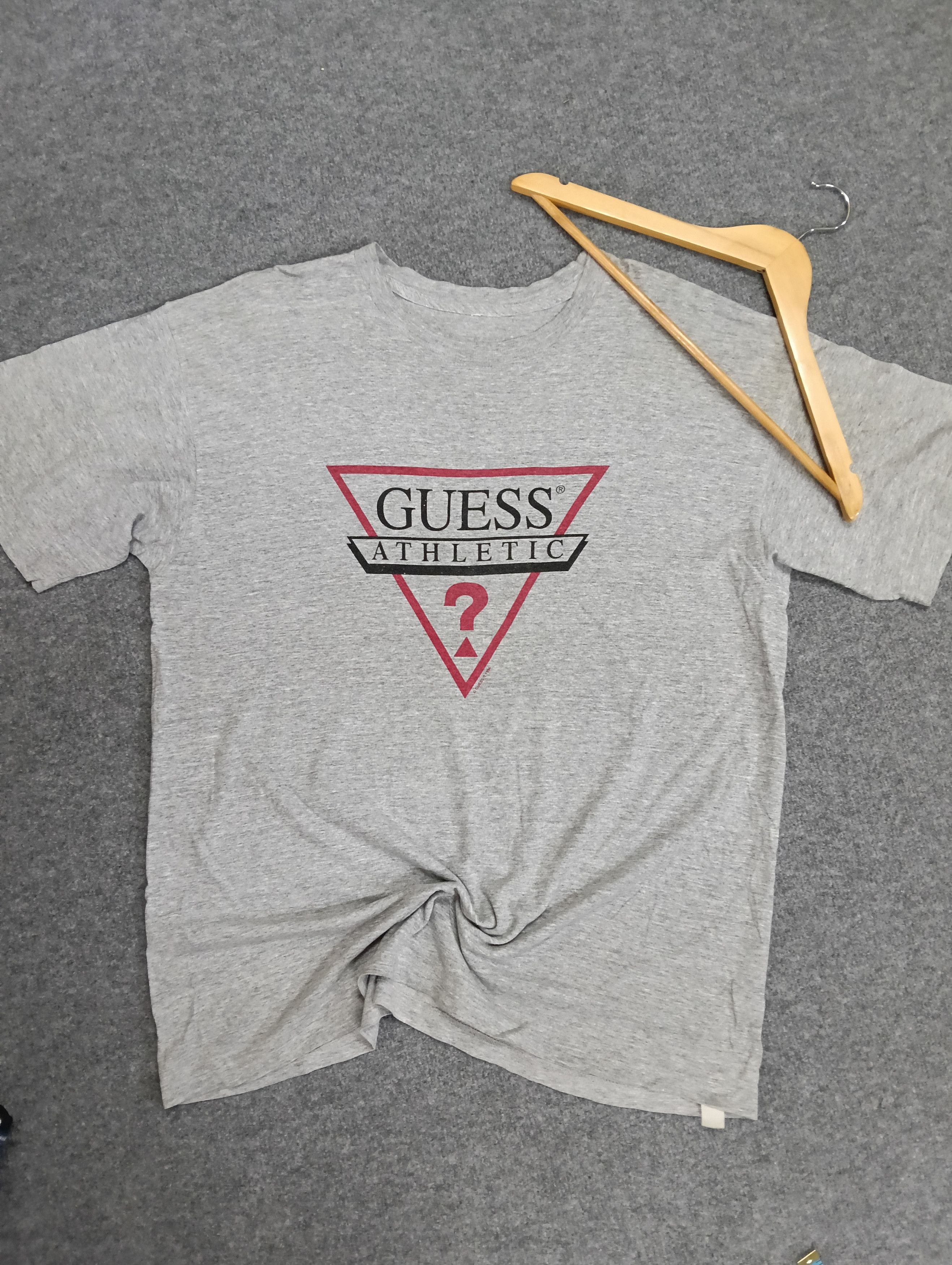 Guess Vintage Guess Tshirt made in USA copyright 1996. Size US L / EU 52-54 / 3 - 1 Thumbnail