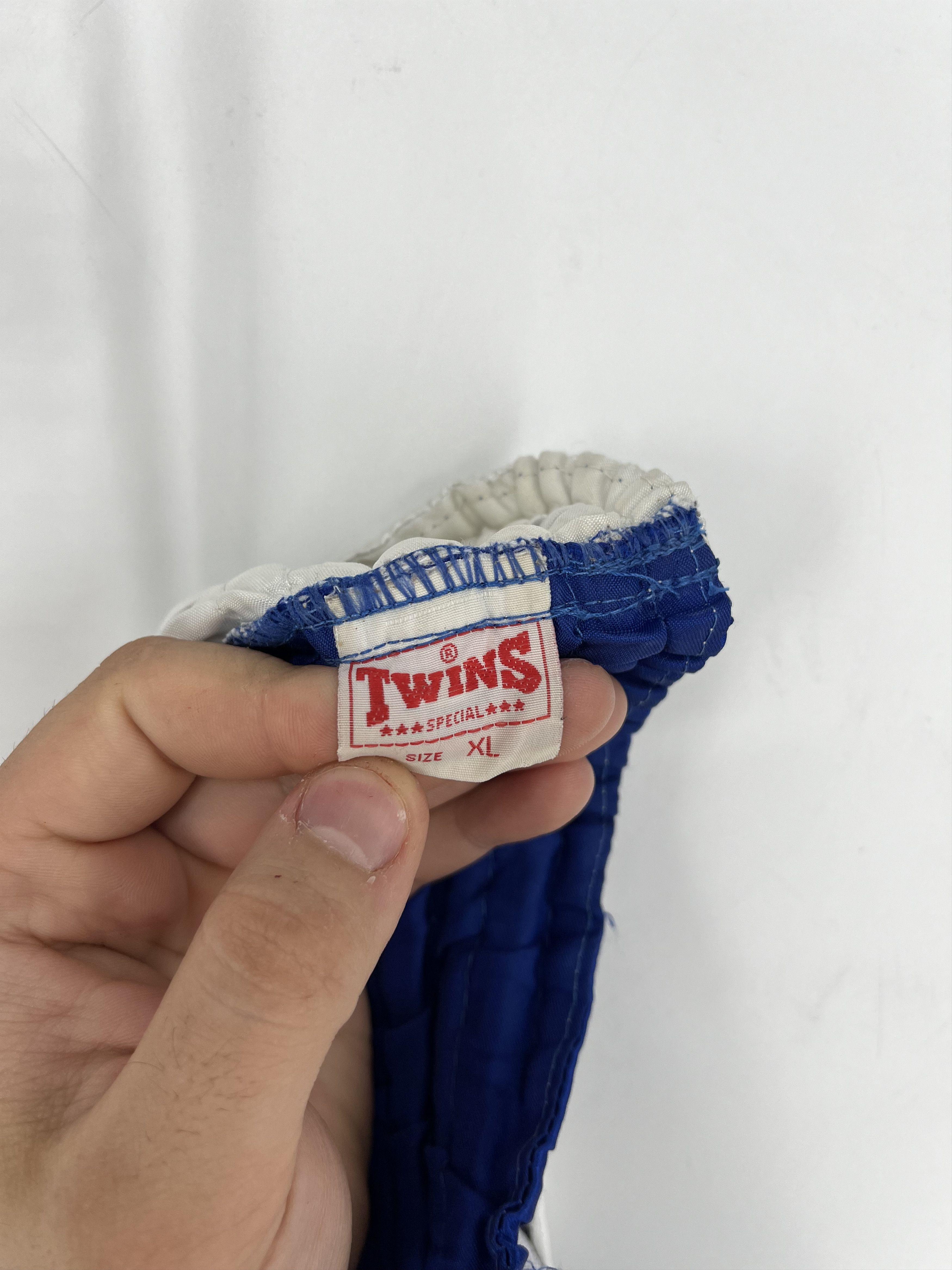 Twins Muay Thai Boxing Vintage Shorts Big Logo Y2K MMA Size US 36 / EU 52 - 9 Thumbnail