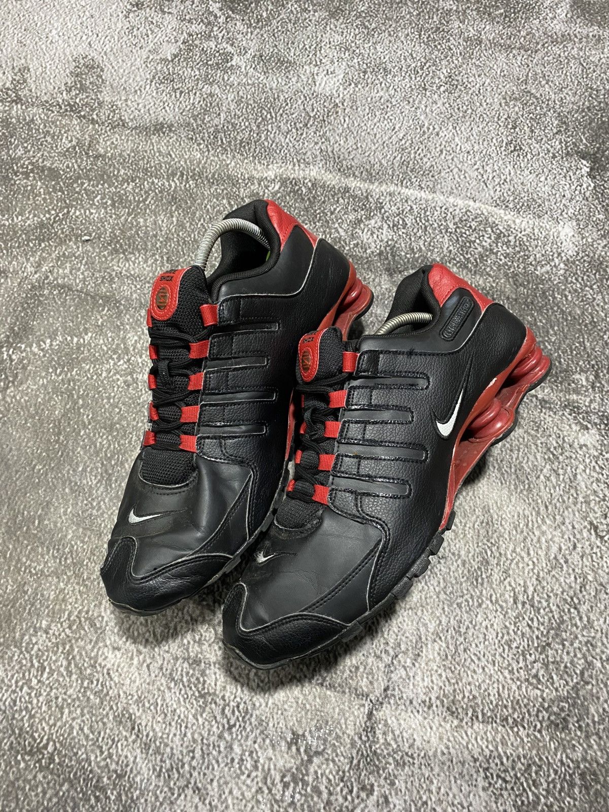 Nike NIKE SHOX NZ Black Flt Silver-Gym Red Size US 11 / EU 44 - 2 Thumbnail
