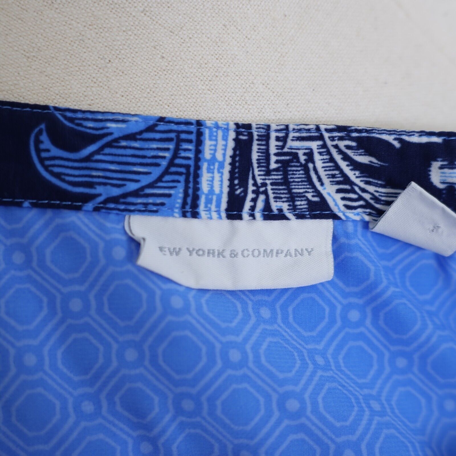 Designer New York & Company Blue Long Sleeve Lightweight Floral Blous Size XS / US 0-2 / IT 36-38 - 8 Thumbnail