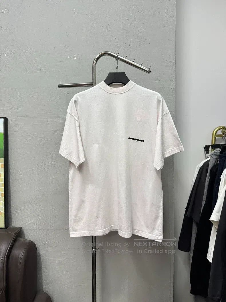 Balenciaga Balenciaga Short-sleeve, delete terms, white Size US M / EU 48-50 / 2 - 1 Thumbnail