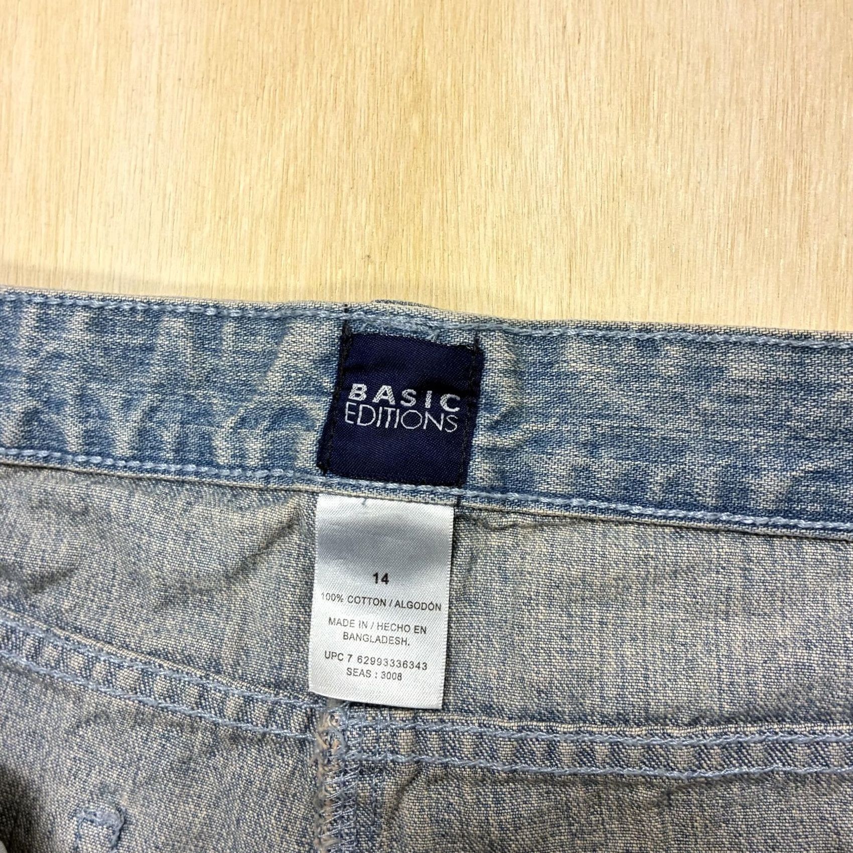 Basic Editions Basic Editions Shorts Womens 14 Blue Denim Mom Elastic Waist Casual Summer Size 36" / US 14 / IT 50 - 2 Thumbnail
