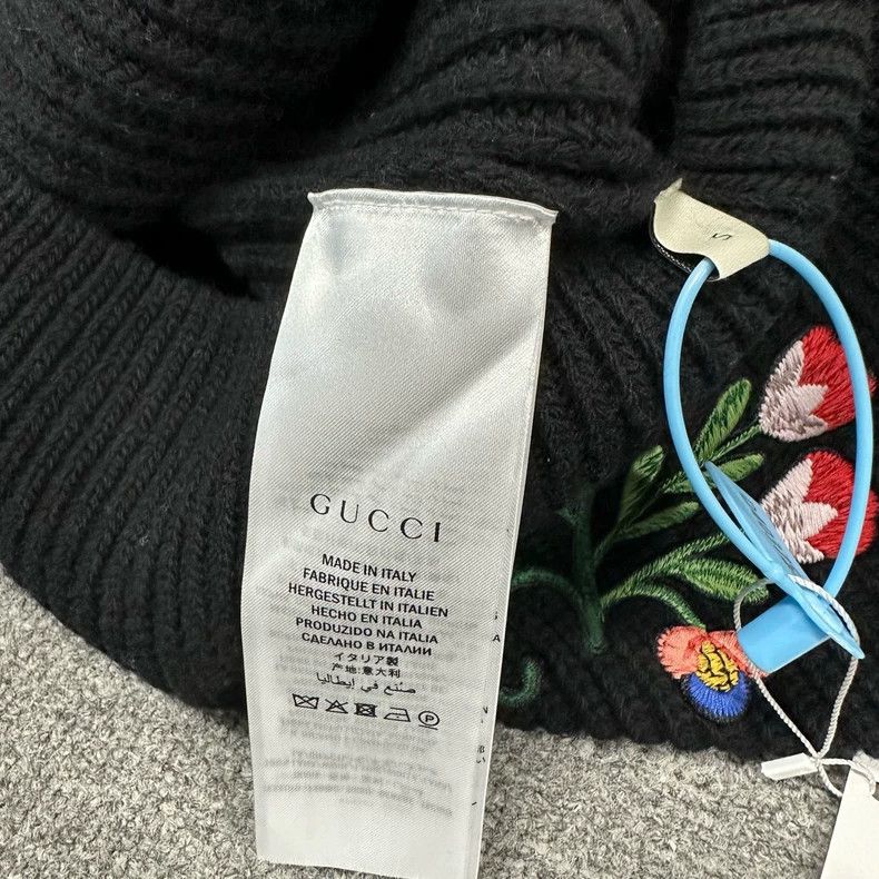 Gucci Gucci Embroidered pearl buckle knitted cardigan jacket 2502 Size US S / EU 44-46 / 1 - 8 Thumbnail