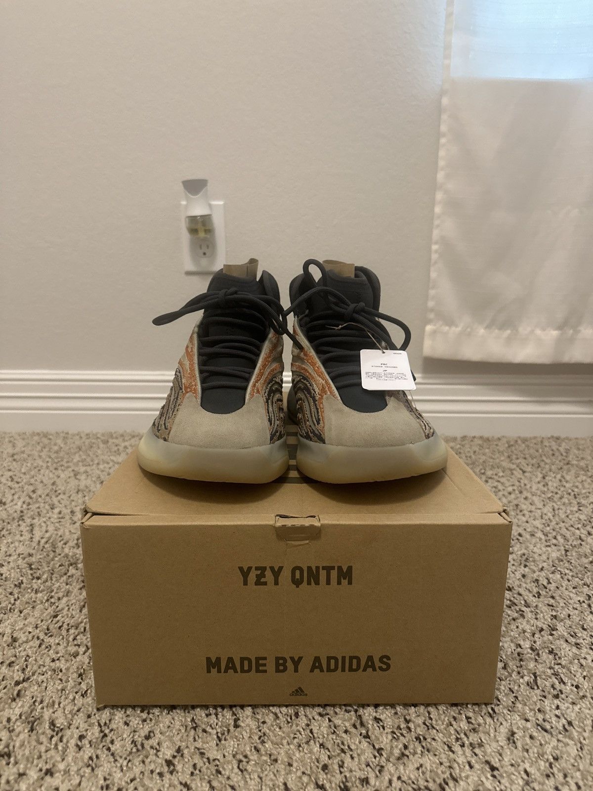 Adidas × Kanye West Yeezy Quantum ‘Flash Orange’ Size US 12.5 / EU 45-46 - 3 Thumbnail