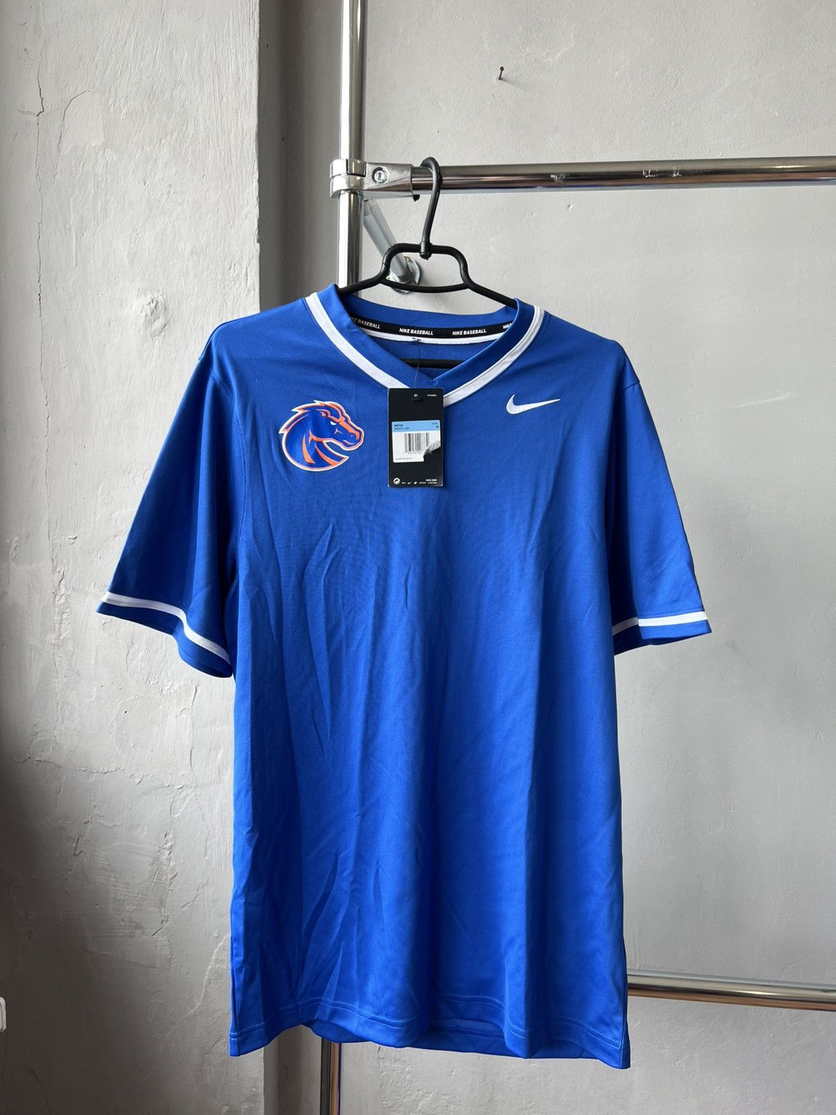 Nike NIKE BOISE STATE BRONCOS BASEBALL JERSEY SHIRT MEN’S NWT NEW Size US M / EU 48-50 / 2 - 2 Thumbnail