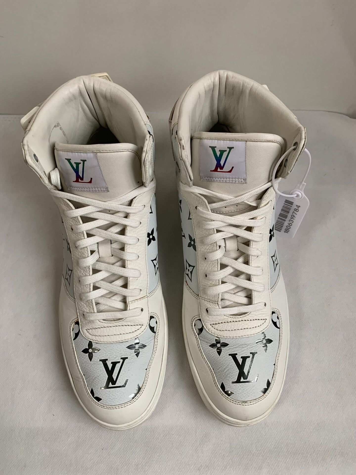 Louis Vuitton Louis Vuitton White Monogram High-Top Sneakers Size US 9 / EU 42 - 1 Thumbnail