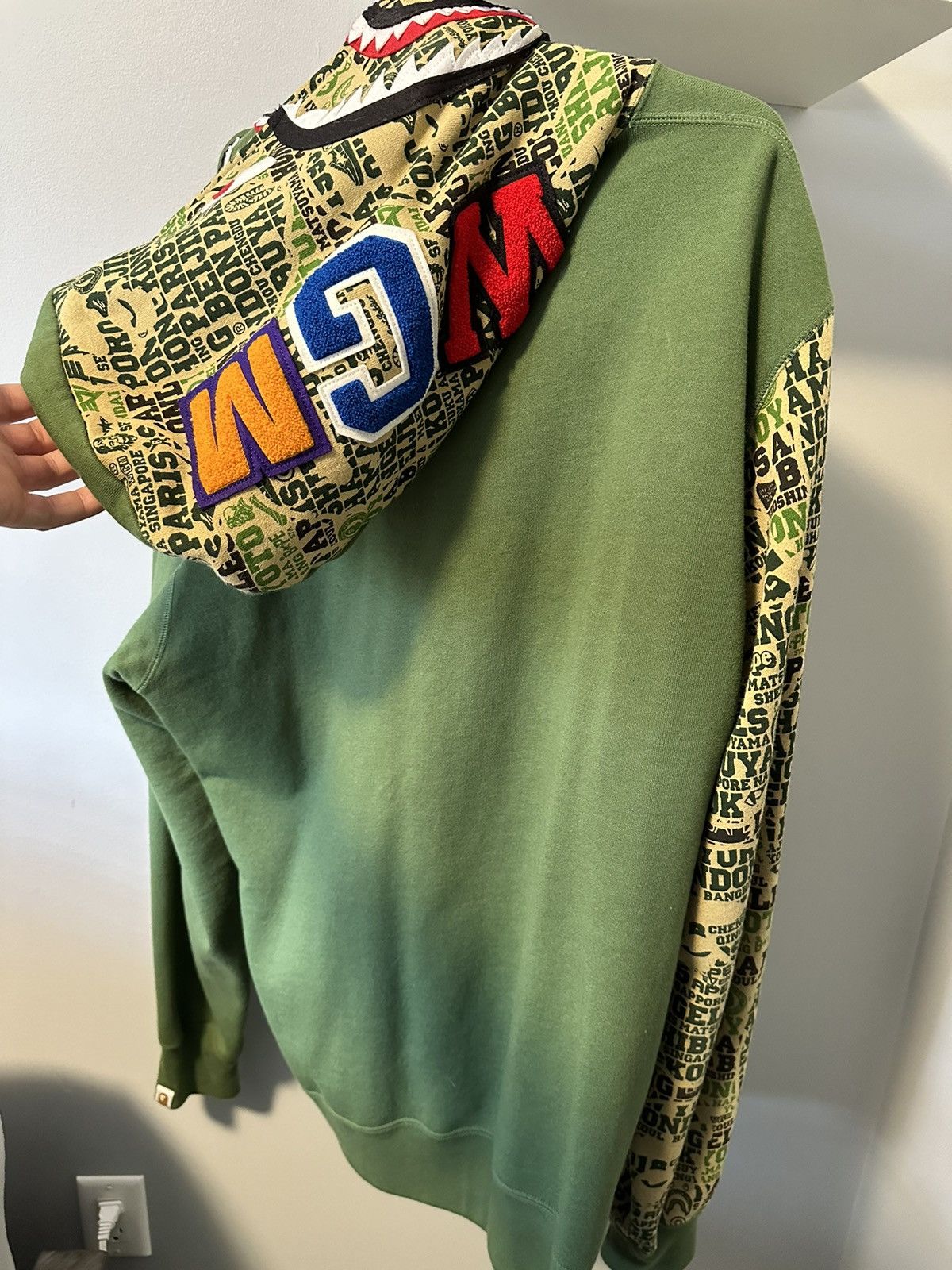 Bape Bape XXV Cities Camo Shark Full Zip Hoodie Size US XXL / EU 58 / 5 - 1 Thumbnail