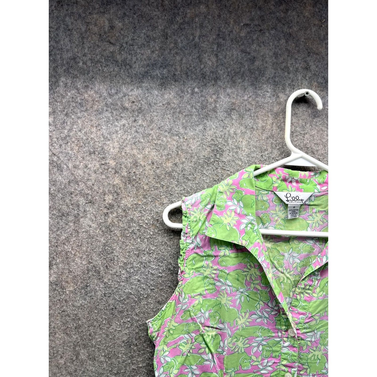 Lilly Pulitzer Lilly Pulitzer Shirt Womens 8 Green Collared Sleeveless Animal Print Button Top Size M / US 6-8 / IT 42-44 - 6 Thumbnail