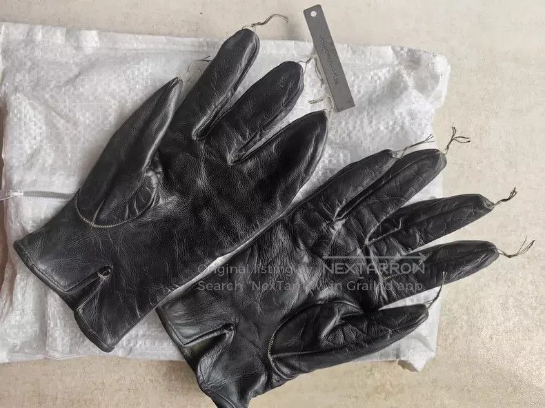 Carol Christian Poell Carol Christian Poell Size 46 Glove Size ONE SIZE - 2 Thumbnail