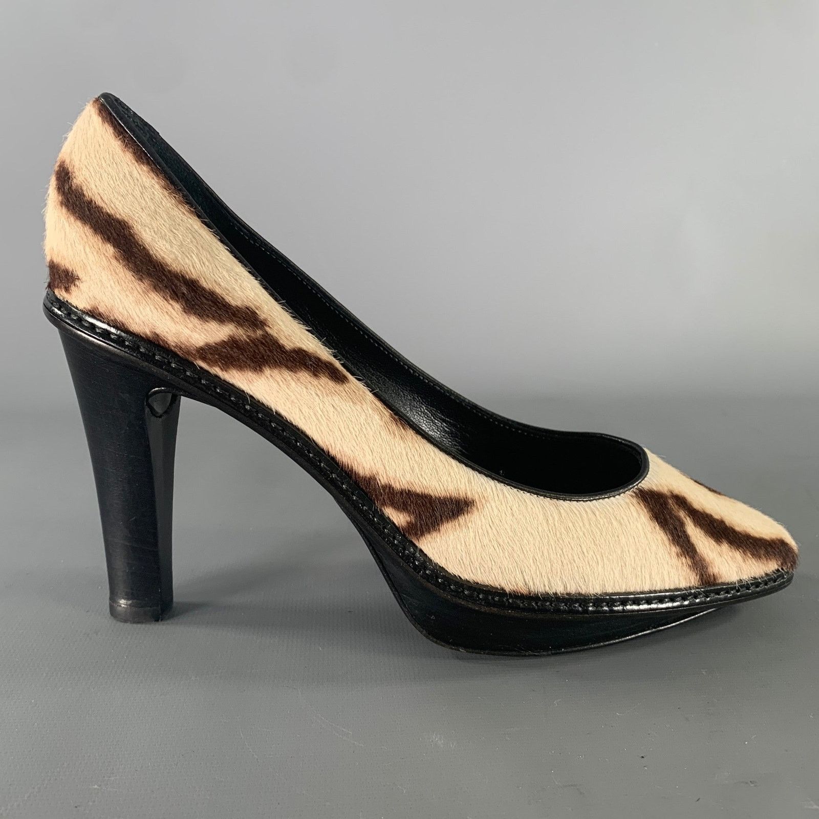 Celine CELINE Cream Brown Animal Print Calf hair Pointed Toe Pumps Size US 7 / IT 37 - 2 Thumbnail