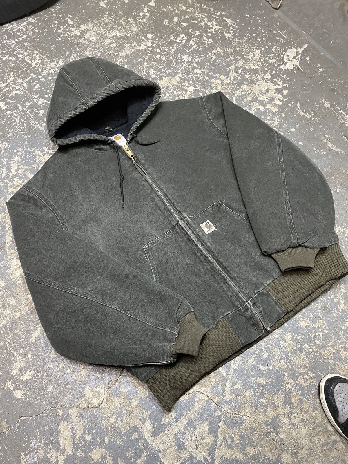 Carhartt × Vintage Vintage Carhartt Green Mos Hooded Active Jacket J130 MOS Size US XXL / EU 58 / 5 - 9 Thumbnail