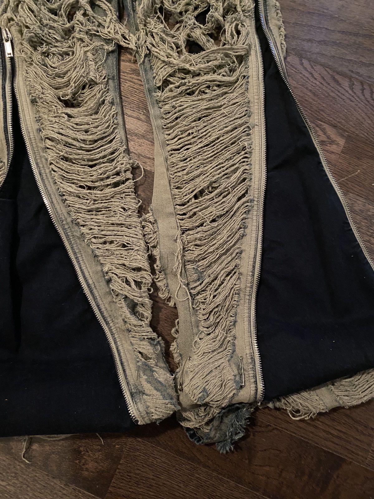 Rick Owens FW23 LUXOR RUNWAY BANANA IN 13OZ MINERA SHREDDED DENIM Size US 34 / EU 50 - 5 Thumbnail