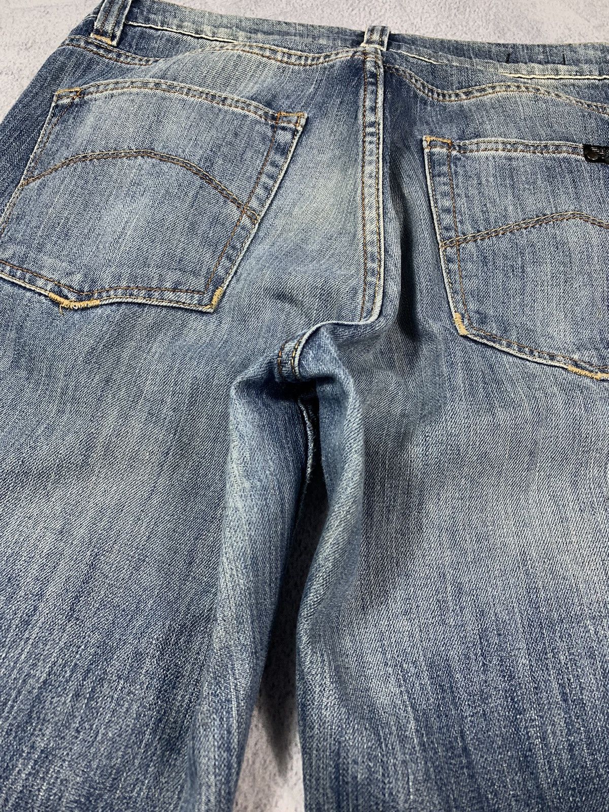 Giorgio Armani × Vintage Vintage Y2K Giorgio Armani faded straight jeans streetwear Size US 30 / EU 46 - 13 Thumbnail