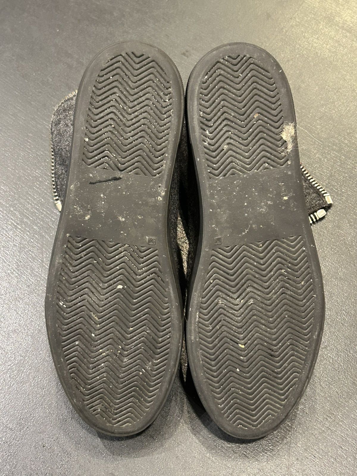 Armani Armani Wool Zip Up Sneaker Size US 8 / EU 41 - 9 Thumbnail