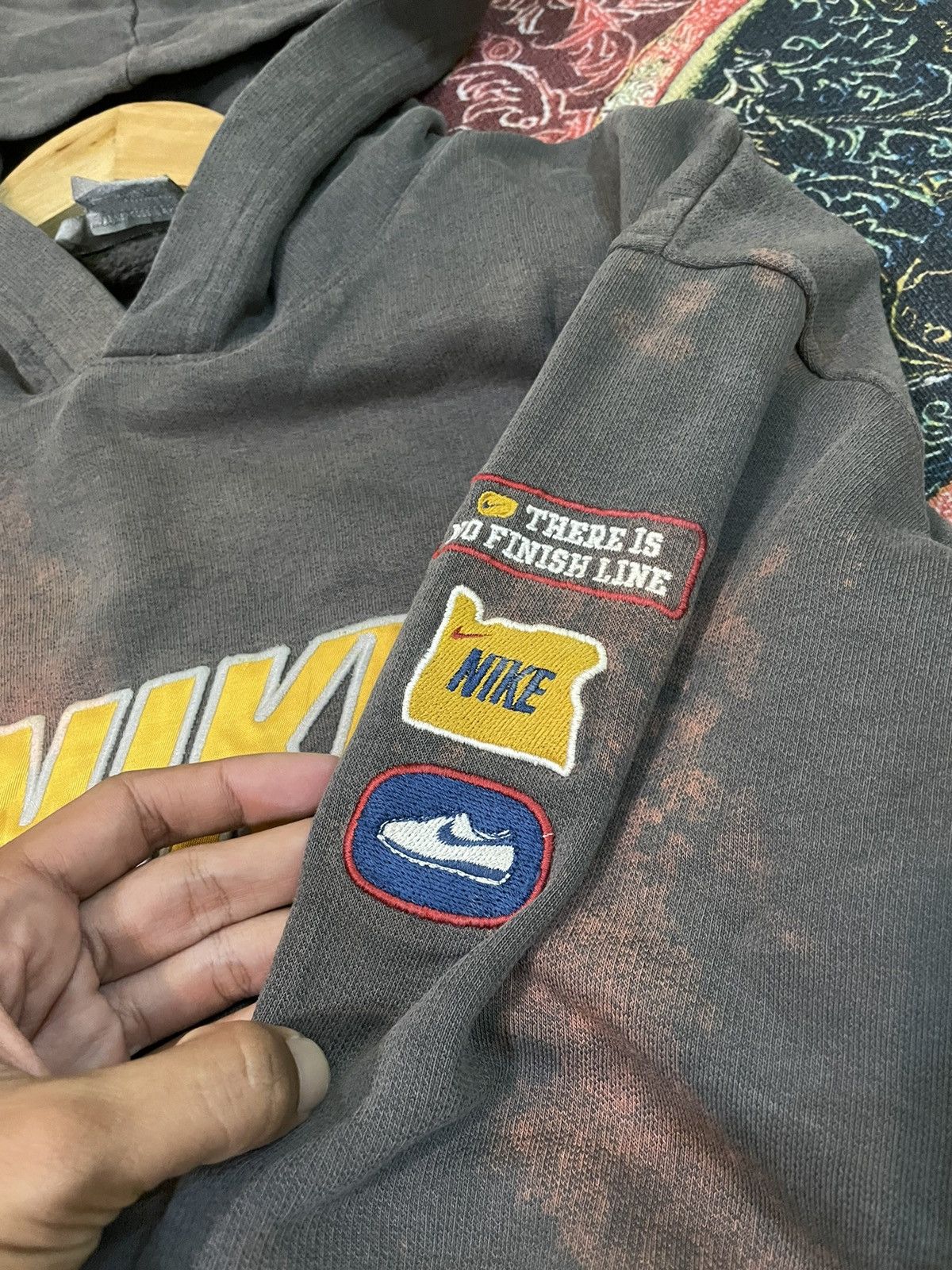 Nike Vintage Nike Acid Wash Hoodie Size US L / EU 52-54 / 3 - 7 Thumbnail