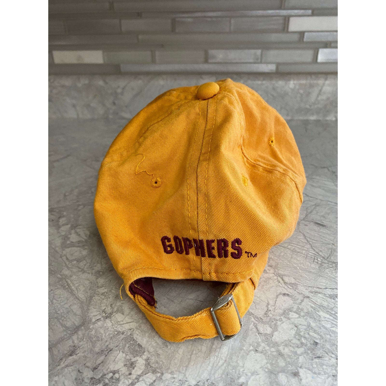Signatures Minnesota Gophers Strapback Baseball Hat Size ONE SIZE - 4 Thumbnail