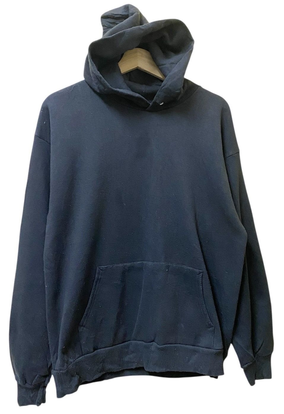 Hanes Vintage Hanes Plain Hodie Black Colour Size US L / EU 52-54 / 3 - 1 Thumbnail
