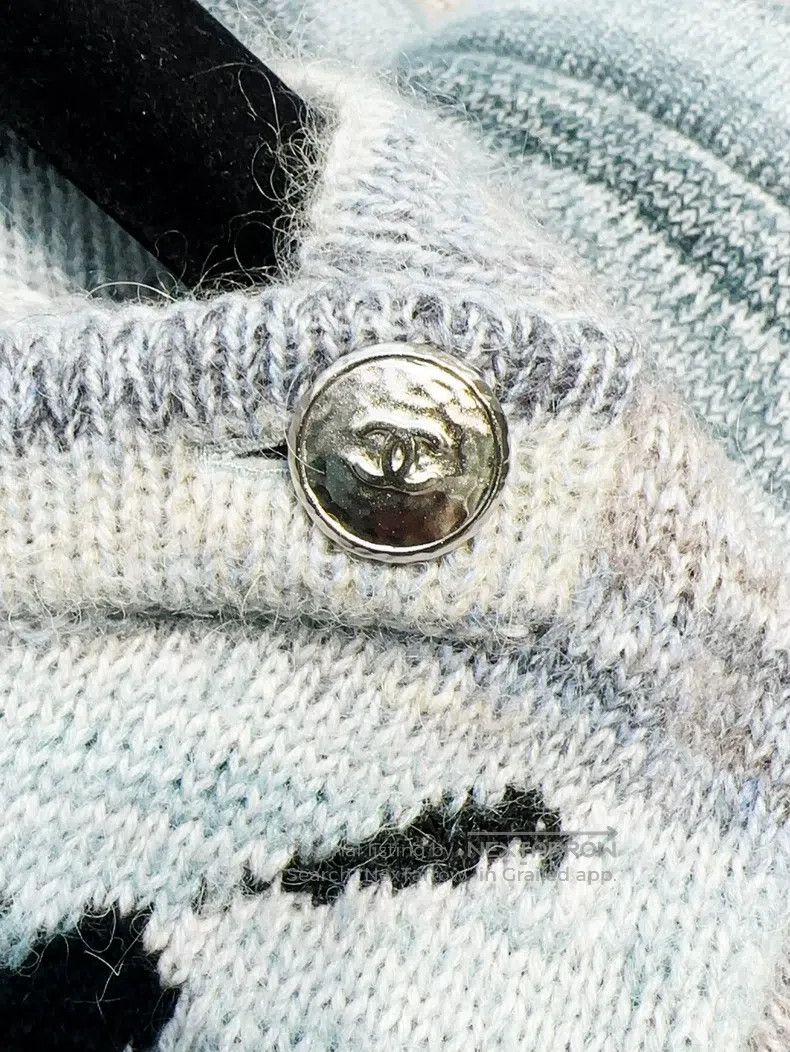 Chanel Chanel 24K gray cashmere bird seascape pattern knitted one Size XXS / US 00 / IT 34 - 4 Thumbnail