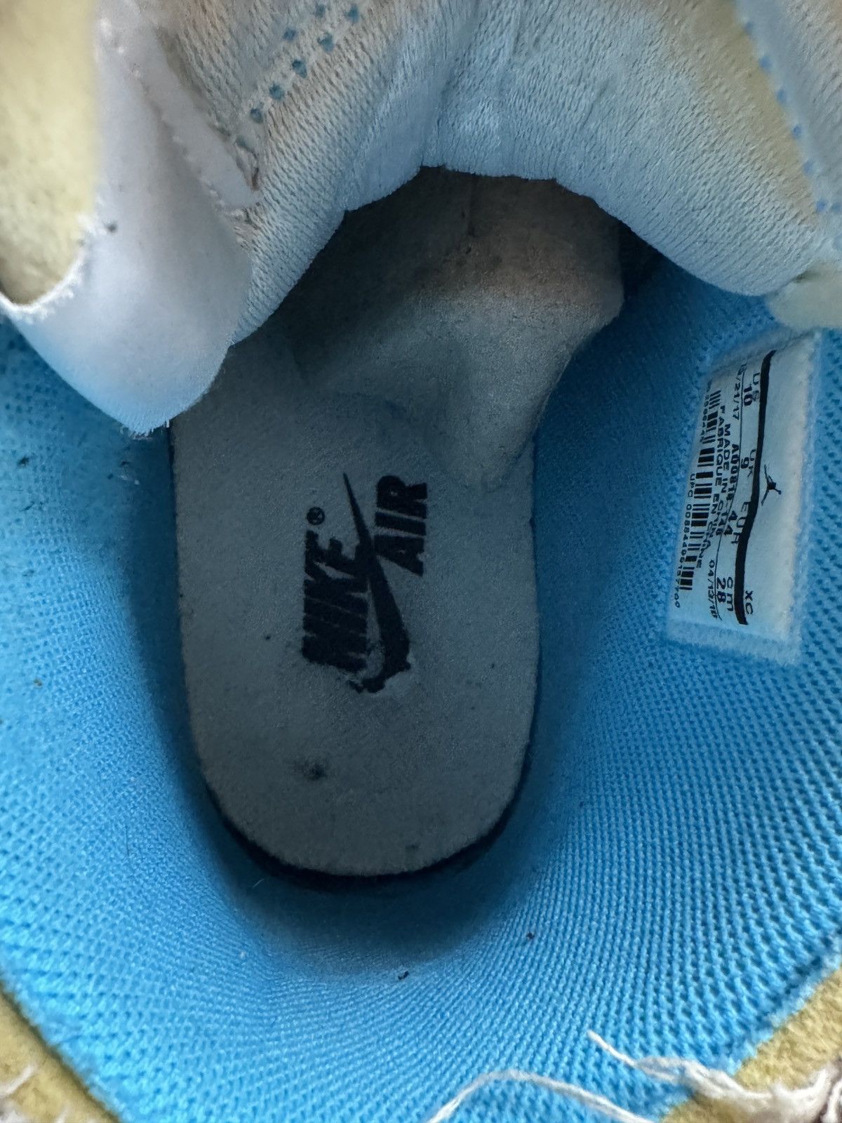 Jordan Brand × Off-White OFF WHITE x Air Jordan 1 Retro High OG UNC Size US 10 / EU 43 - 11 Thumbnail