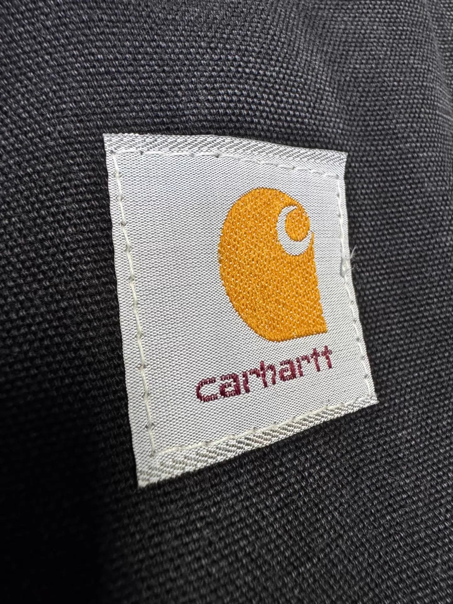Carhartt Vintage Carhartt J02 Black 42/M Jacket (USA 1999) Size US M / EU 48-50 / 2 - 7 Thumbnail